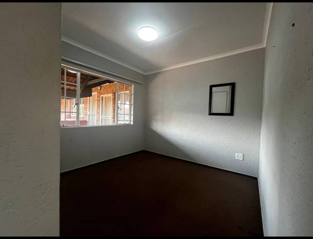 1 BEDROOM PROPERTY TO RENT IN KENLEAF